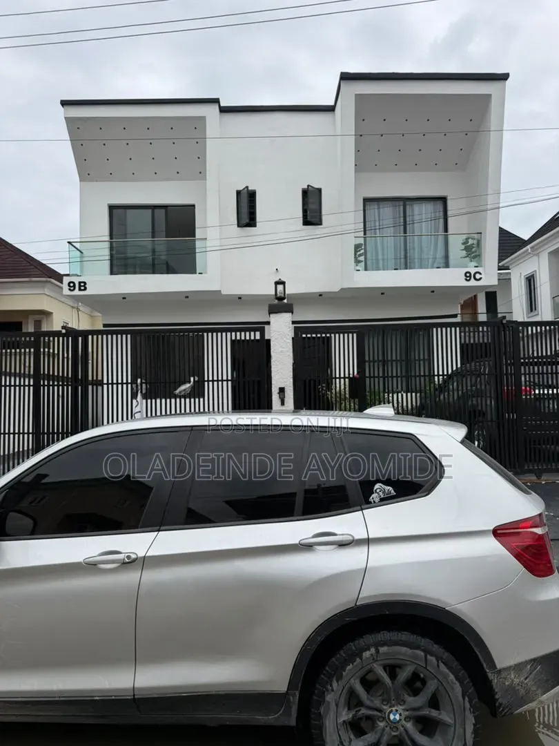 4bdrm Duplex in Chevron for rent