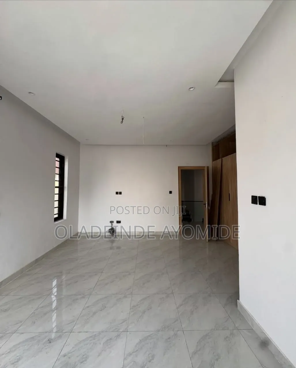 4bdrm Duplex in Chevron for rent