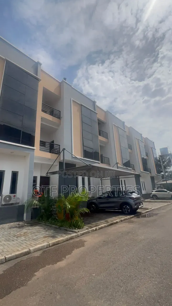 4bdrm Duplex in Katampe Extension for sale