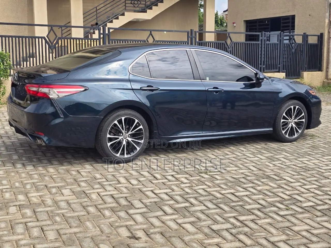 Toyota Camry 2019 Black