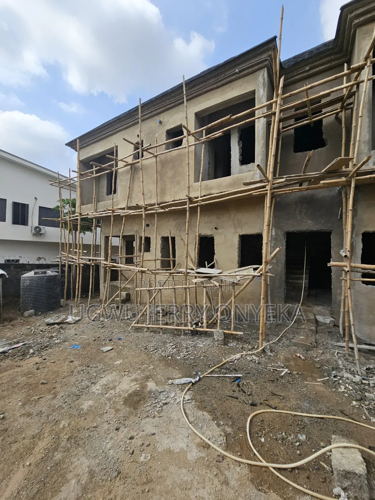 2bdrm Block of Flats in Citizen Avenue, Dawaki for sale