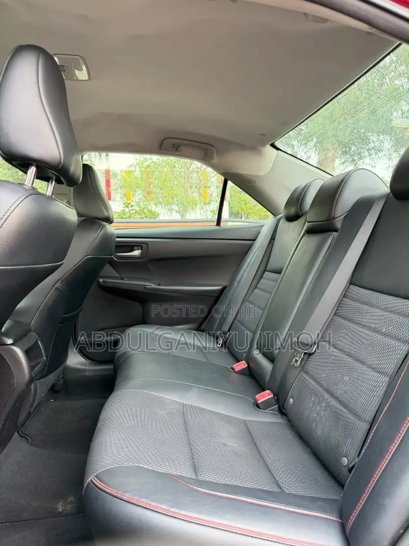 Toyota Camry SE 4dr Sedan (2.5L 4cyl 6A) 2015 Red