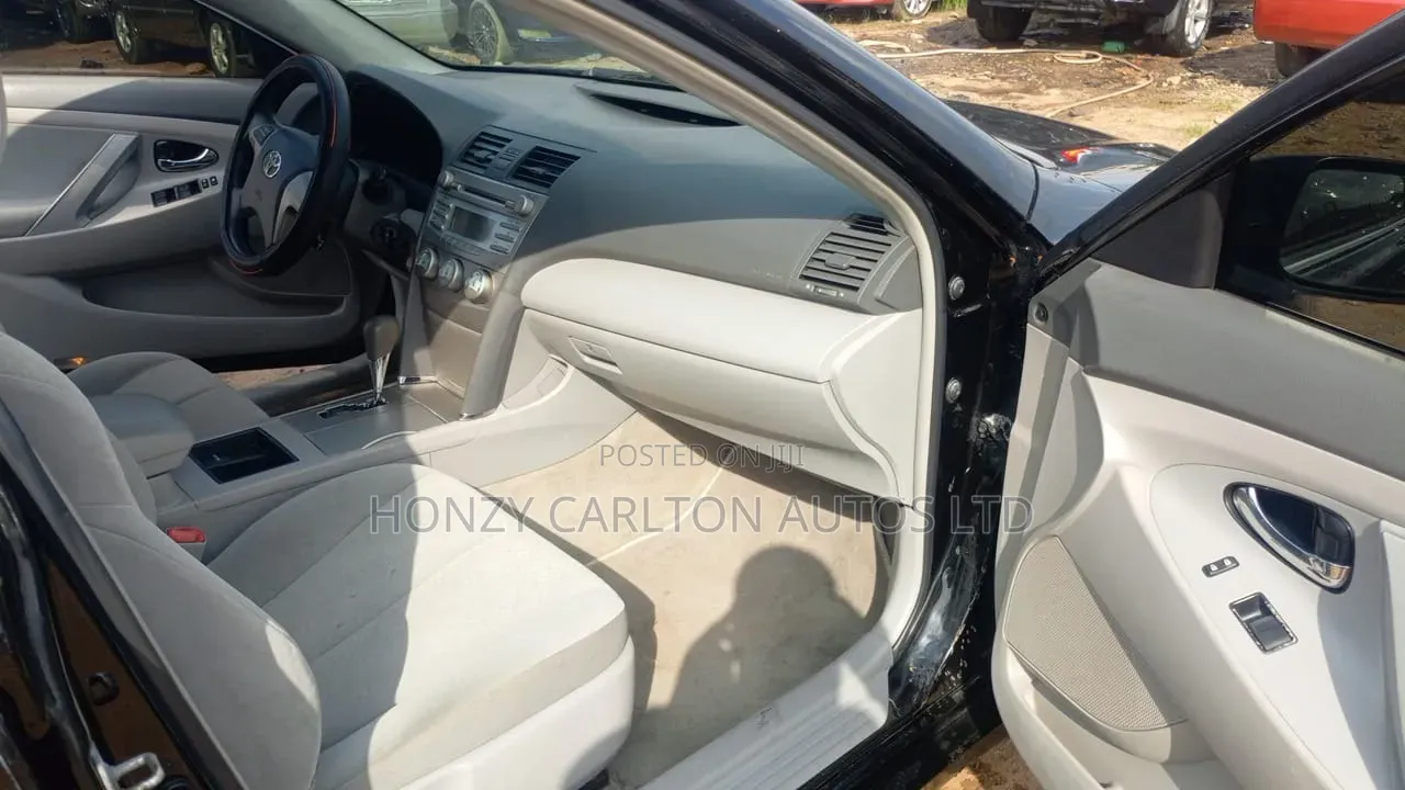 Toyota Camry LE 4dr Sedan (2.4L 4cyl 5A) 2008 Black