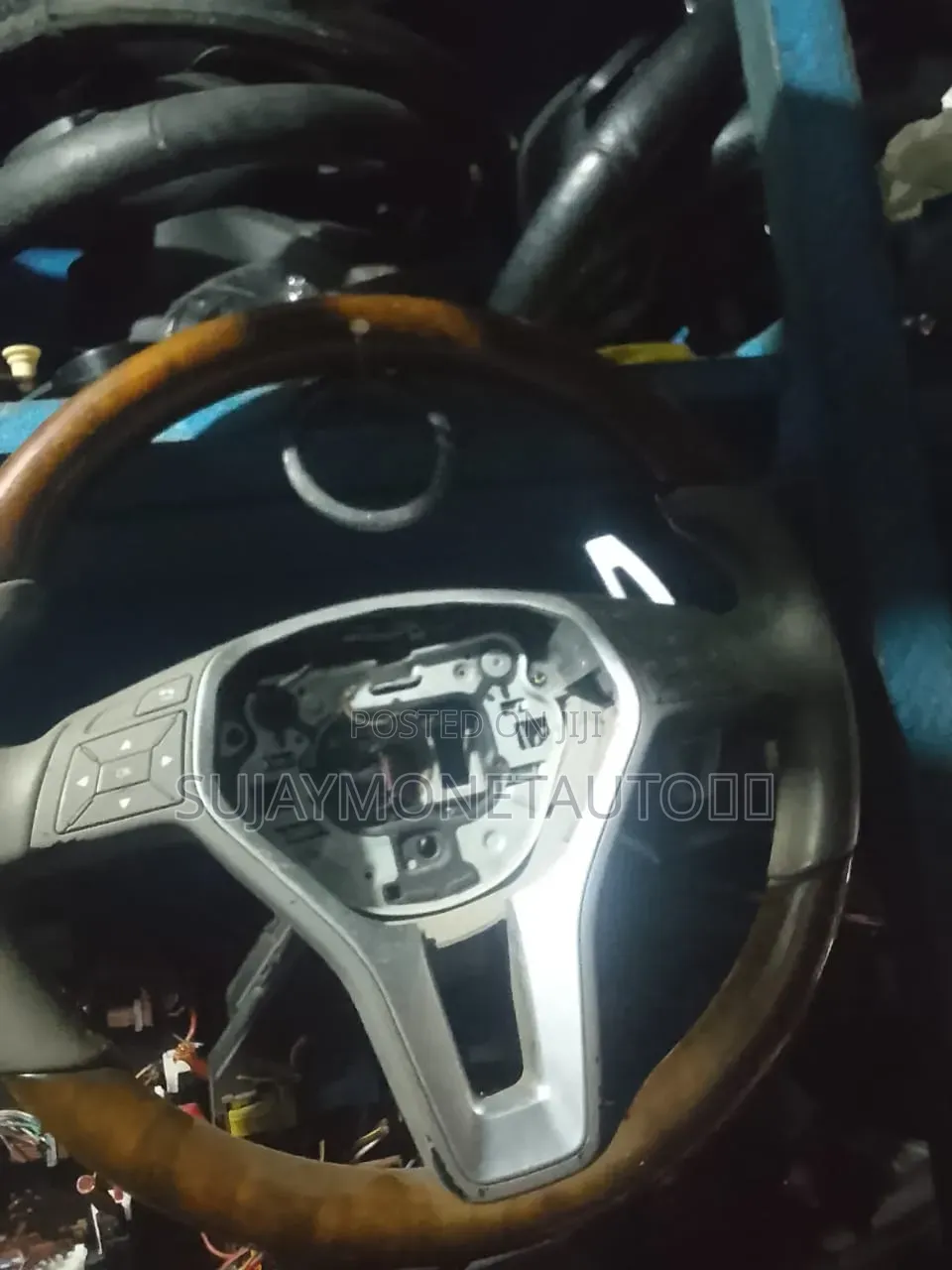 Mercedes Benz C300/GLK Steering Wheel 2010