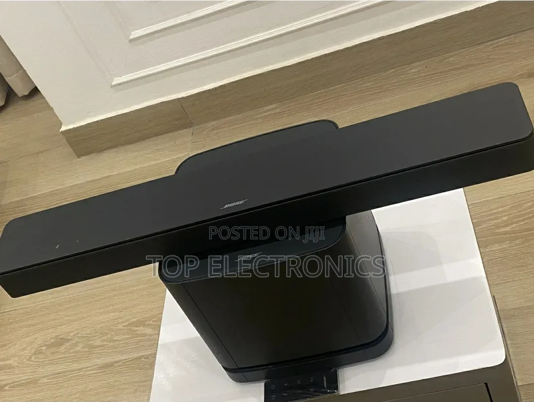 BOSE Smart Soundbar 300 Bass Module 500