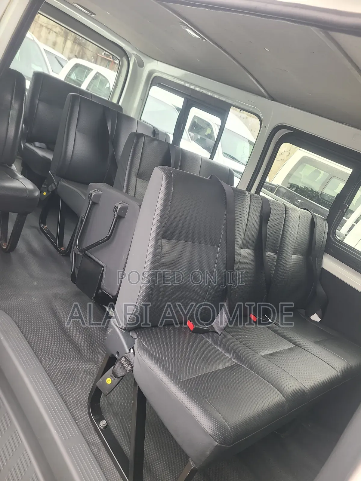 Toyota HiAce 2015 White