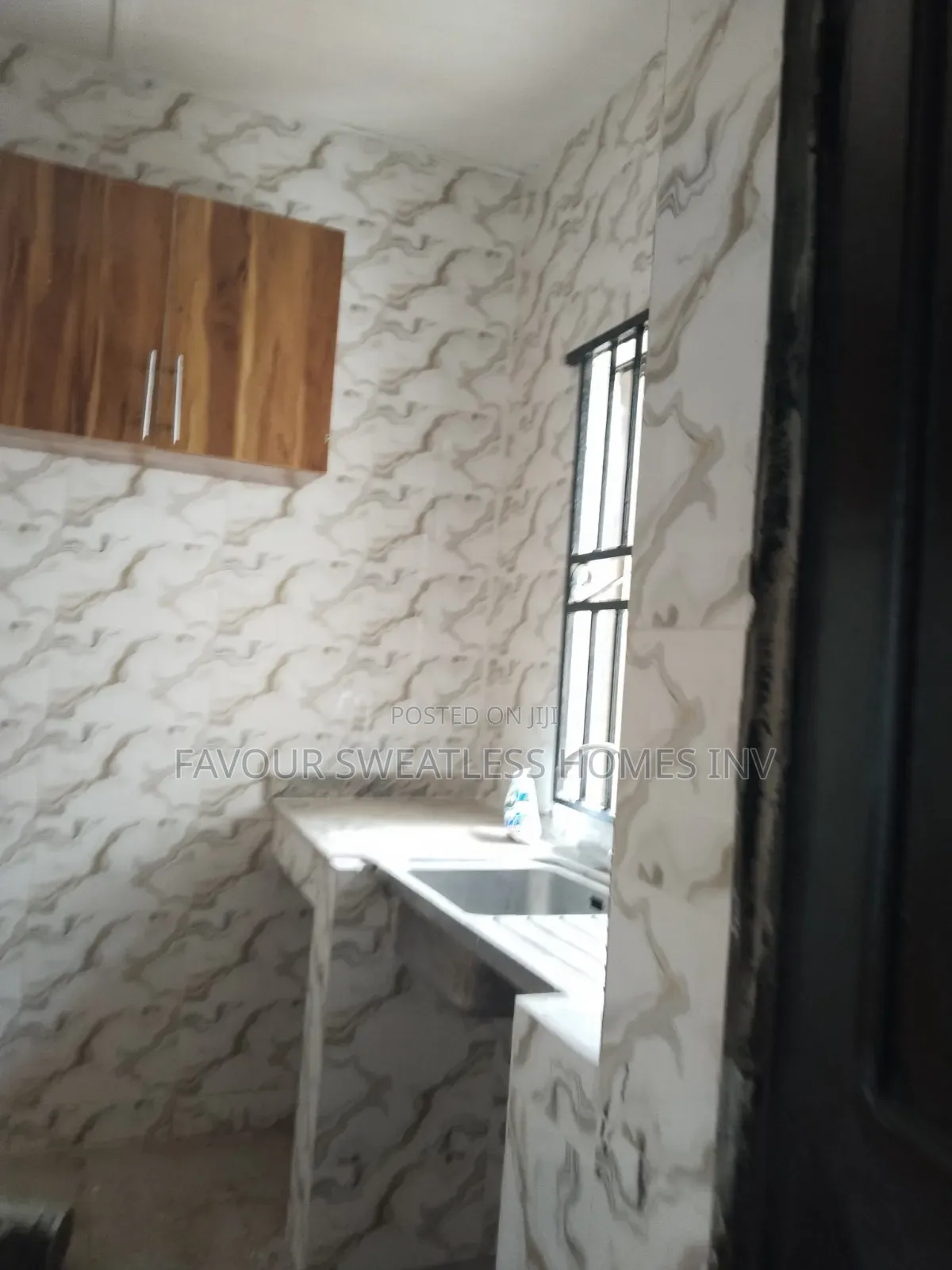 3bdrm Apartment in Magboro, Obafemi-Owode for rent