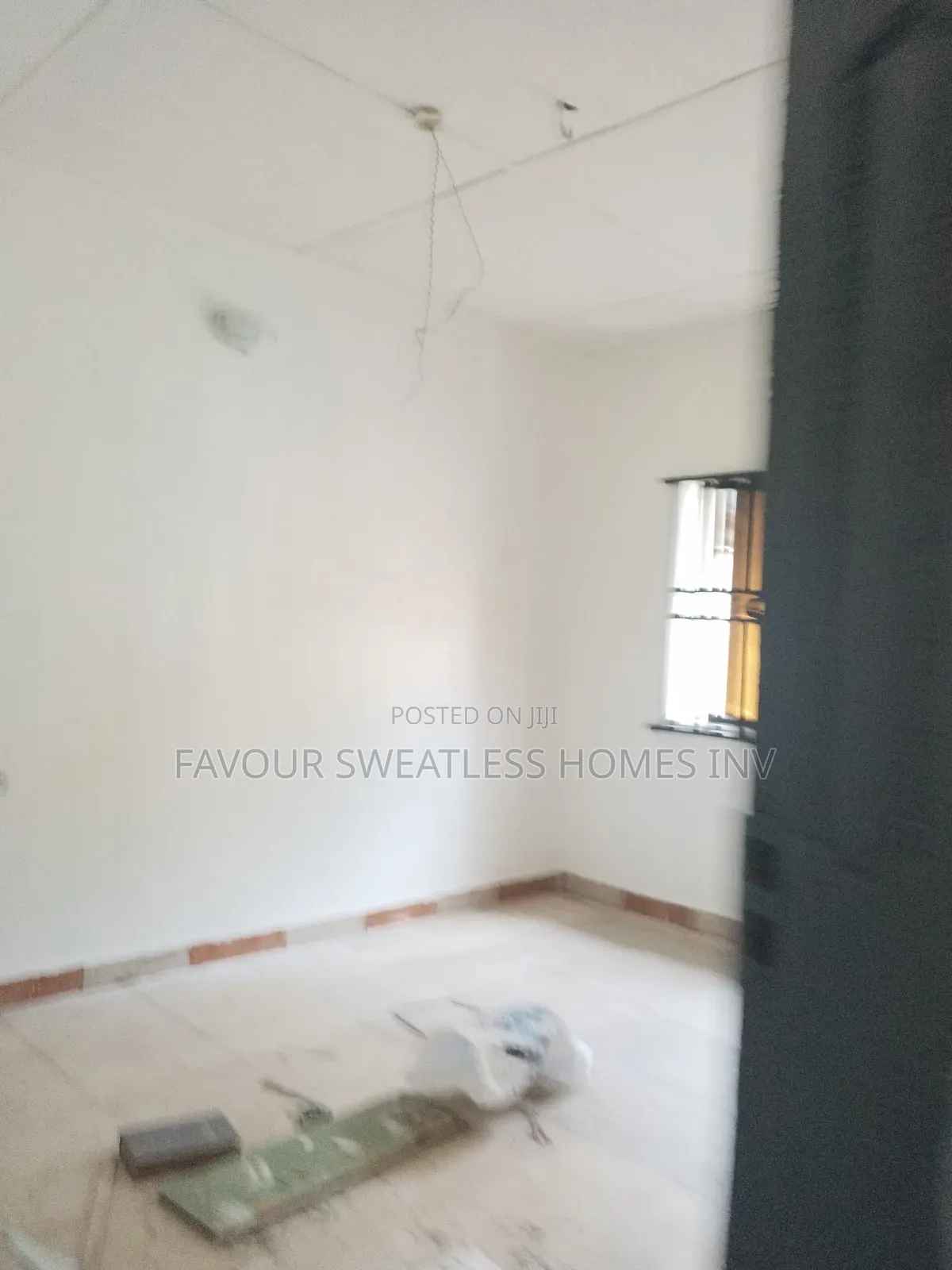 3bdrm Apartment in Magboro, Obafemi-Owode for rent