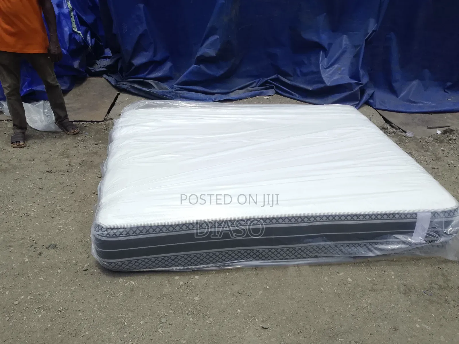 Order 4 Ur Affordable Canadian Neatly Used 12inches Mattress Pillow