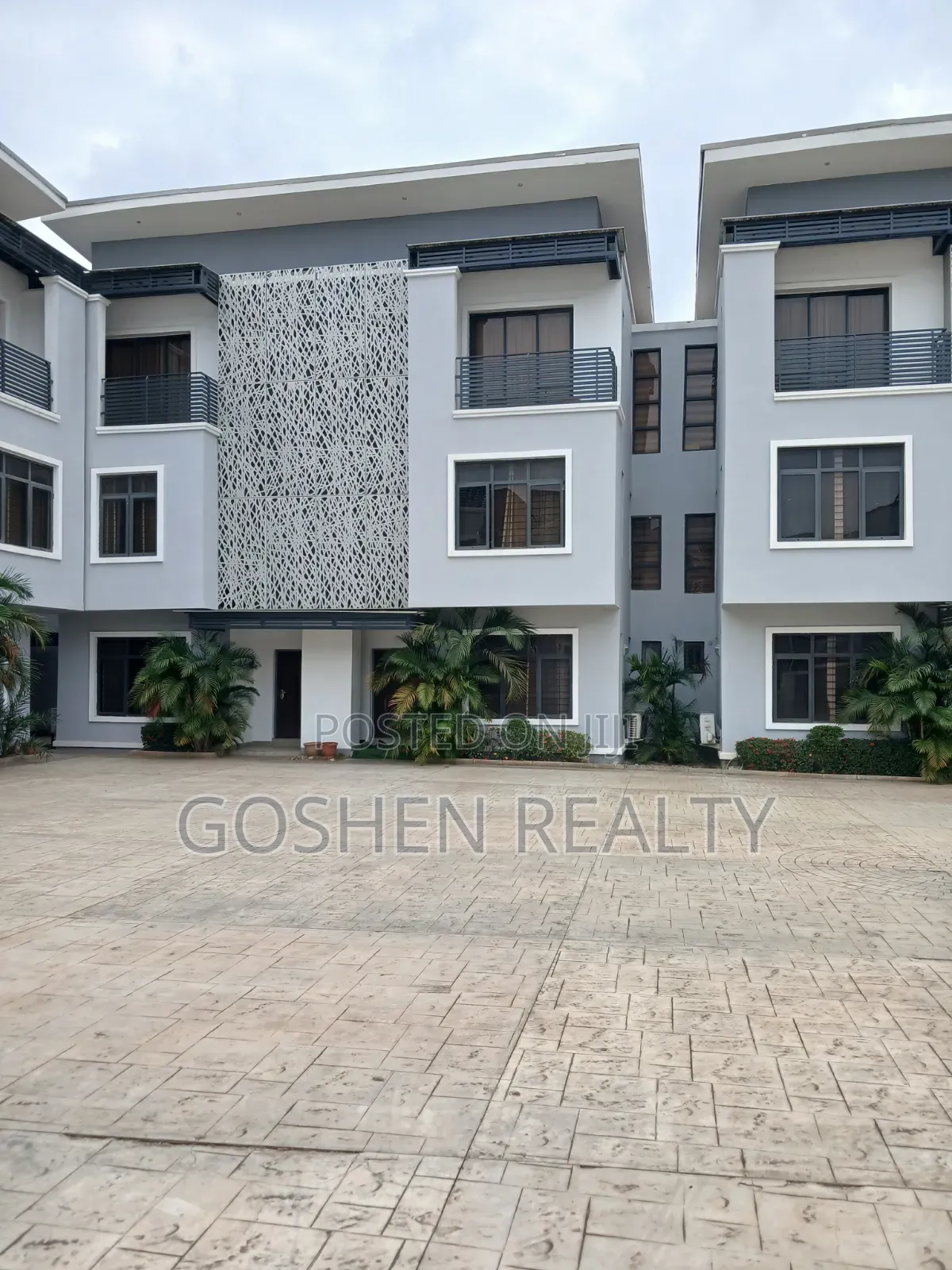 Furnished 4bdrm Duplex in Jahi for rent