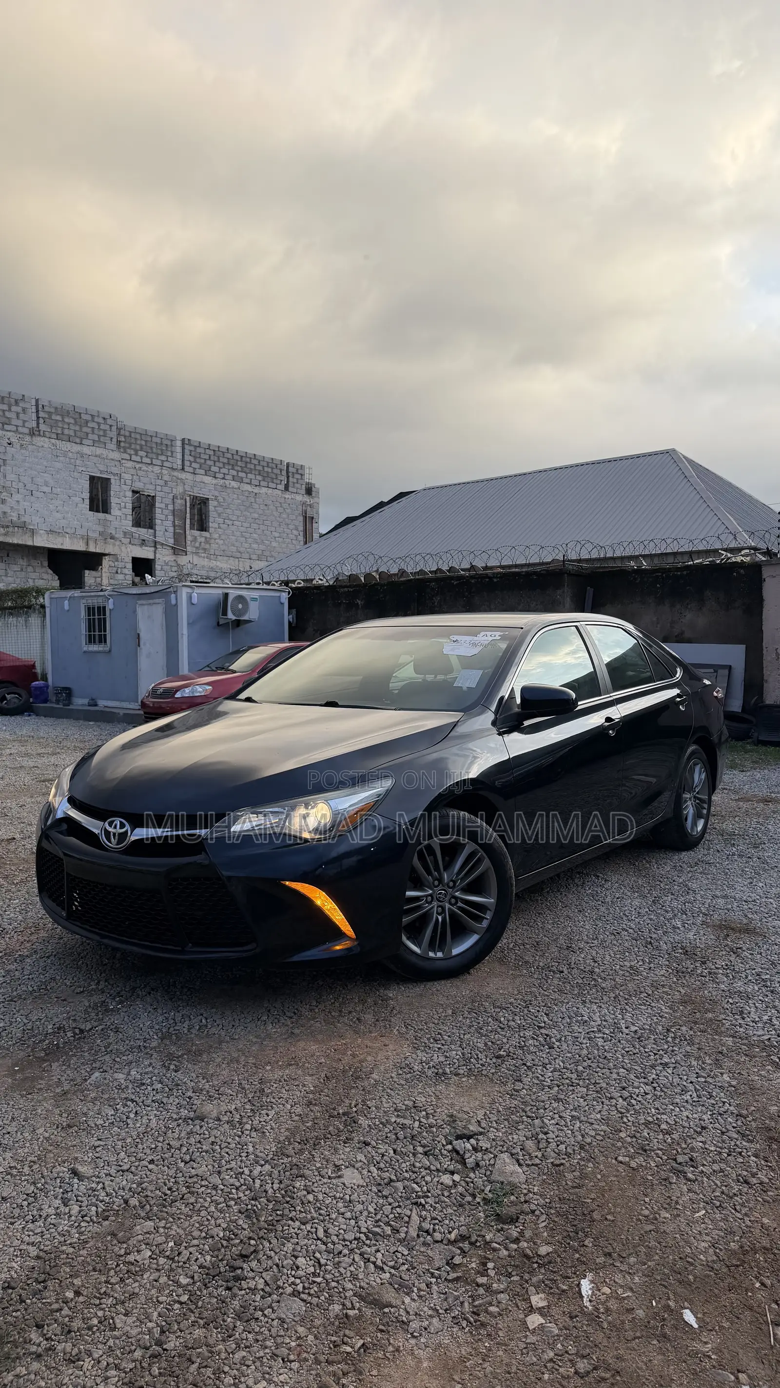 Toyota Camry 2016 Blue