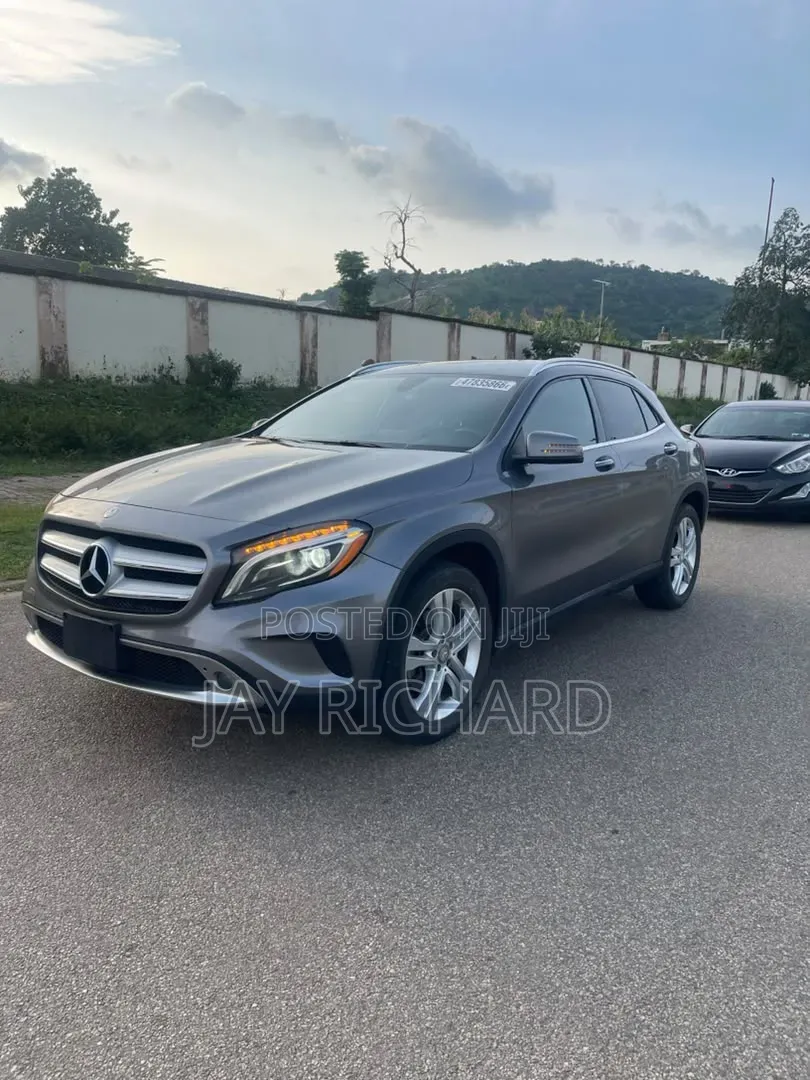 Mercedes-Benz GLA 250 2016 Gray