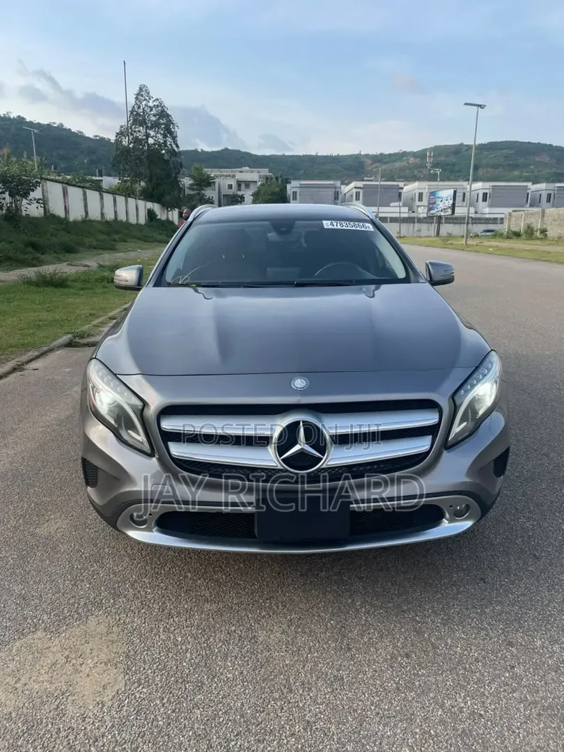Mercedes-Benz GLA 250 2016 Gray
