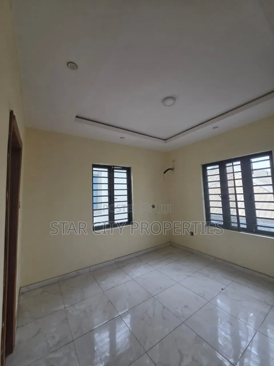 5bdrm Duplex in Omole Phase 2 for rent