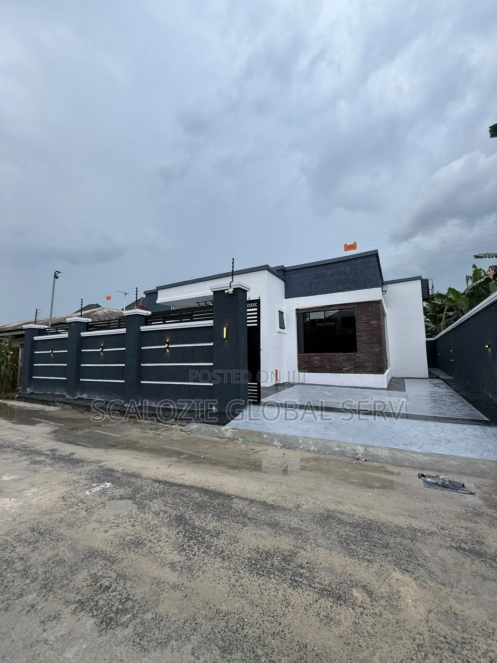 3bdrm Bungalow in Majesty Estate Off for sale