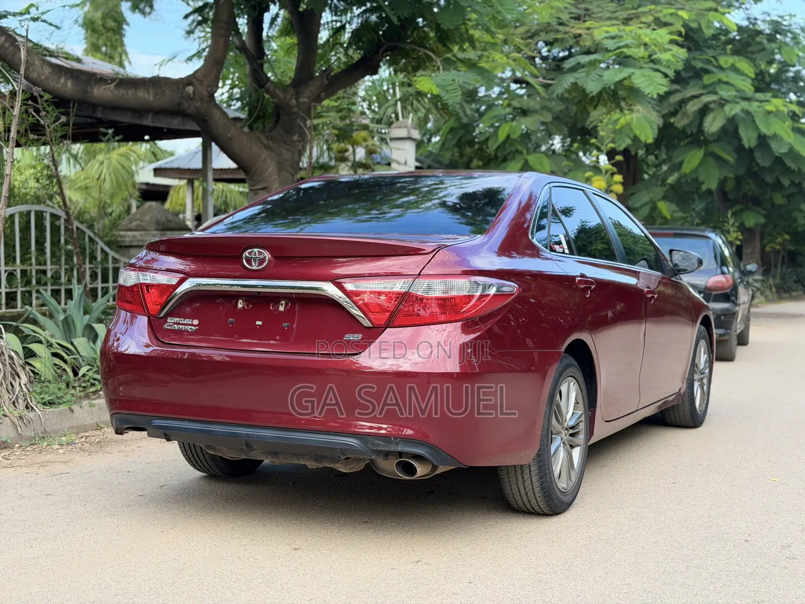 Toyota Camry 2017 Maroon