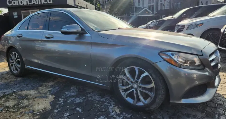Mercedes-Benz C300 Luxury Sedan RWD (2.0L 4cyl 7A) 2016 Gray
