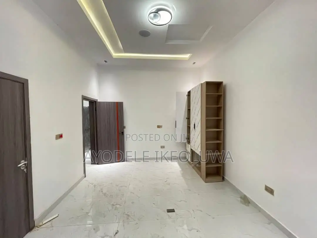 Furnished 3bdrm Apartment in Gra for rent
