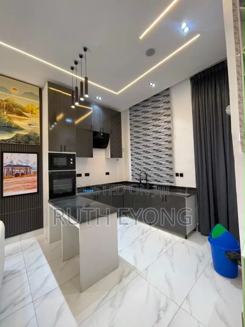 Furnished 2bdrm Apartment in Chevron Toll Gate for sale