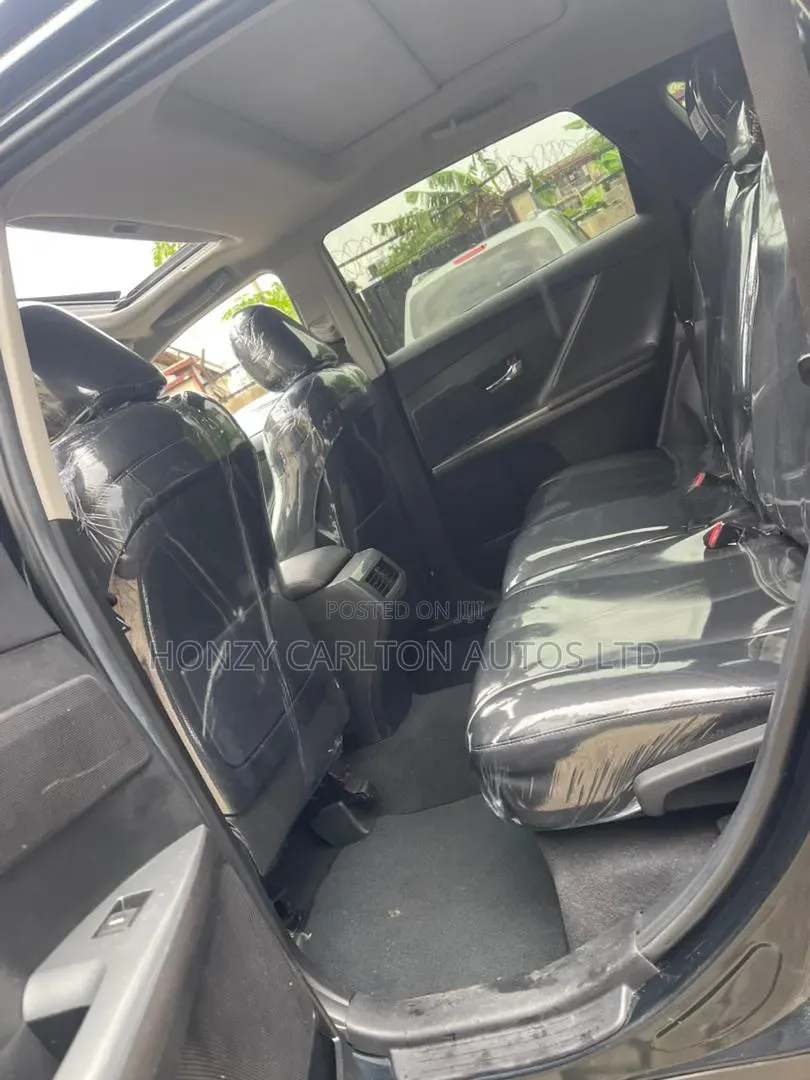 Toyota Venza XLE 4dr Wagon AWD (2.7L 4cyl 6A) 2015 Black