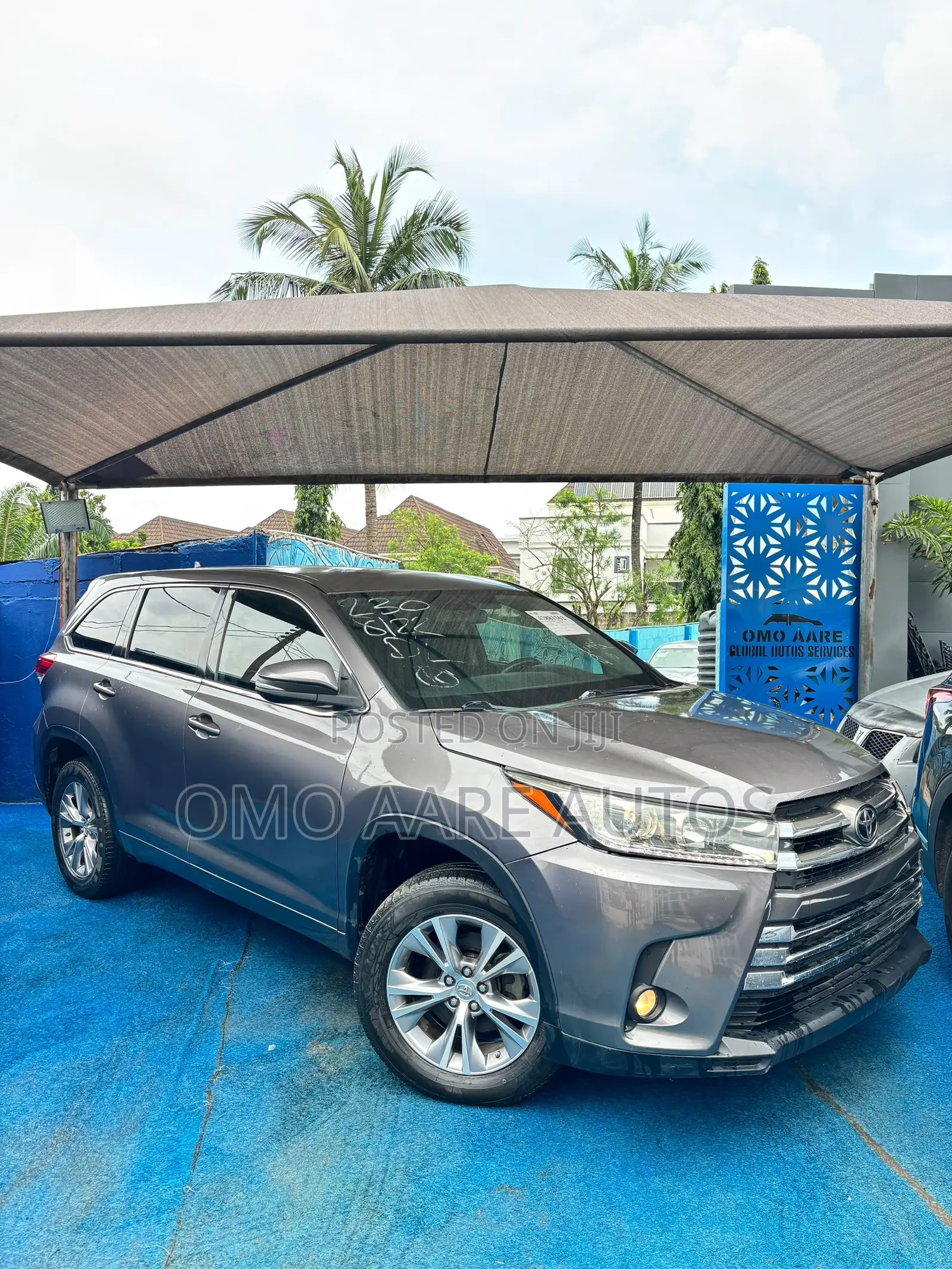 Toyota Highlander LE Plus 4dr SUV (3.5L 6cyl 6A) 2015 Gray