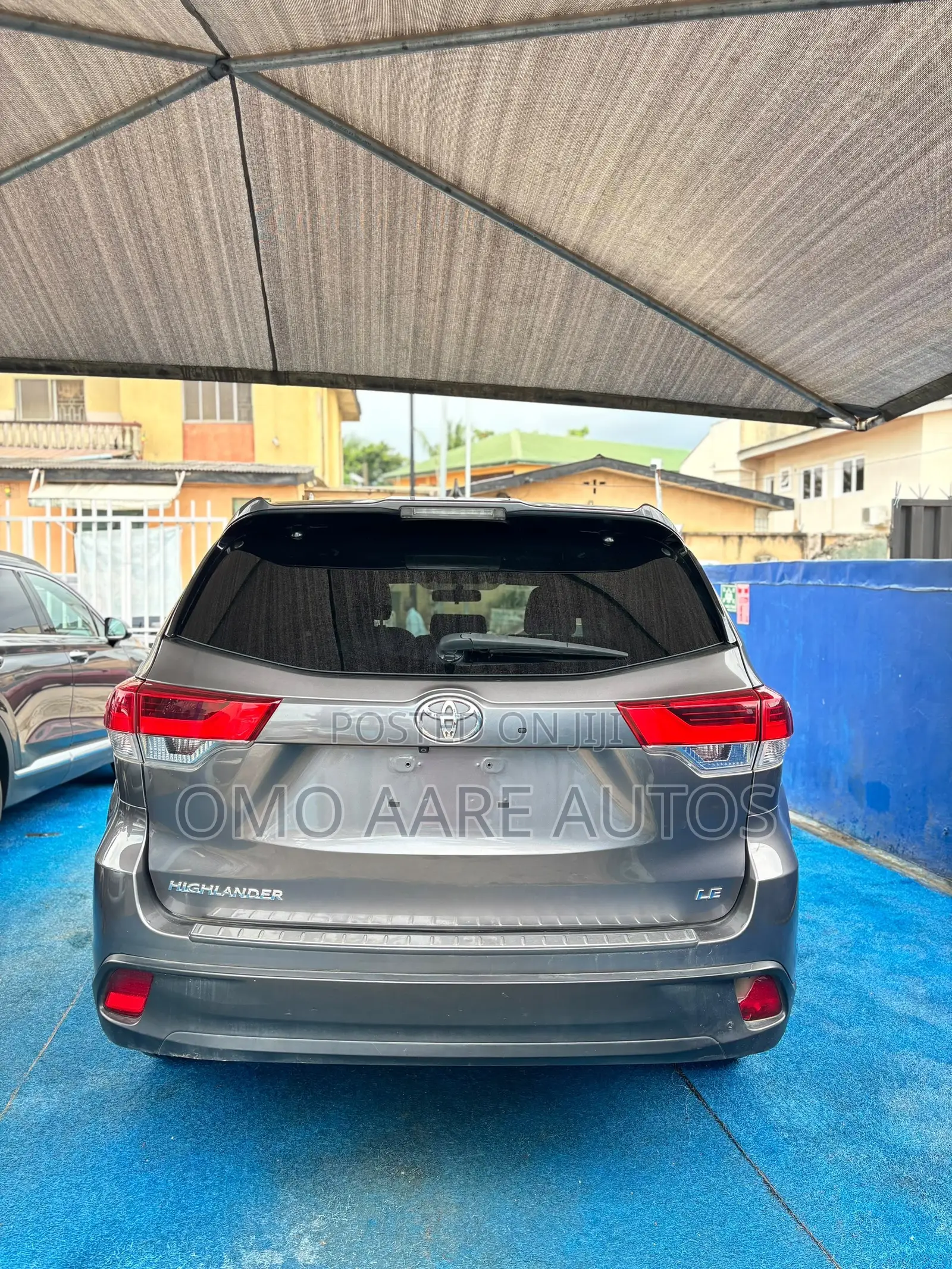 Toyota Highlander LE Plus 4dr SUV (3.5L 6cyl 6A) 2015 Gray