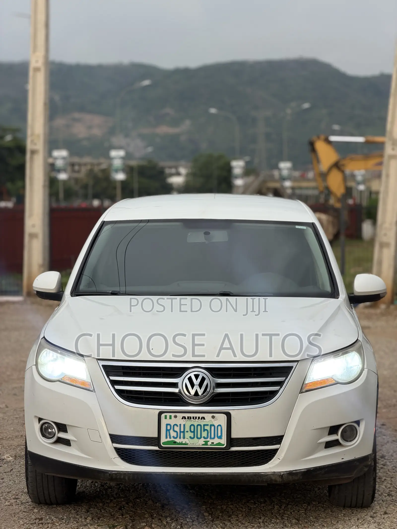 Volkswagen Tiguan S 2011 White