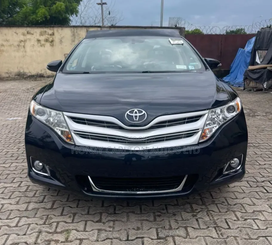 Toyota Venza XLE 4dr Wagon AWD (2.7L 4cyl 6A) 2015 Black