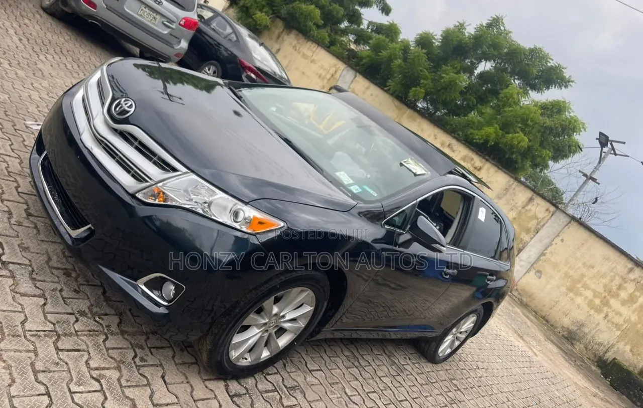 Toyota Venza XLE 4dr Wagon AWD (2.7L 4cyl 6A) 2015 Black