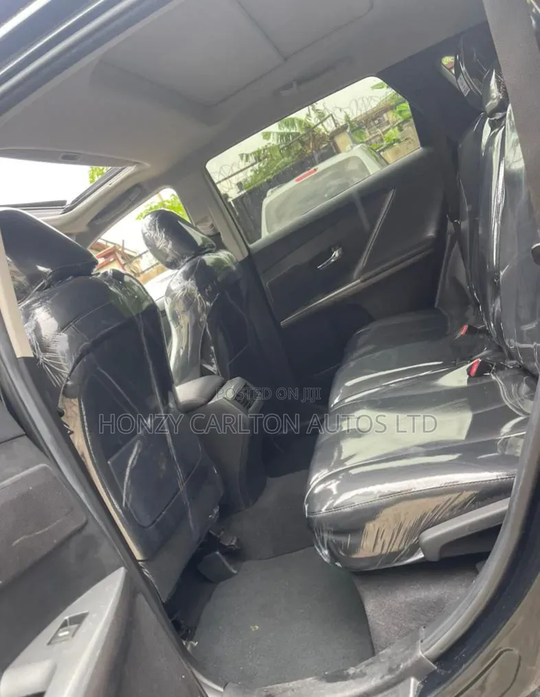 Toyota Venza XLE 4dr Wagon AWD (2.7L 4cyl 6A) 2015 Black