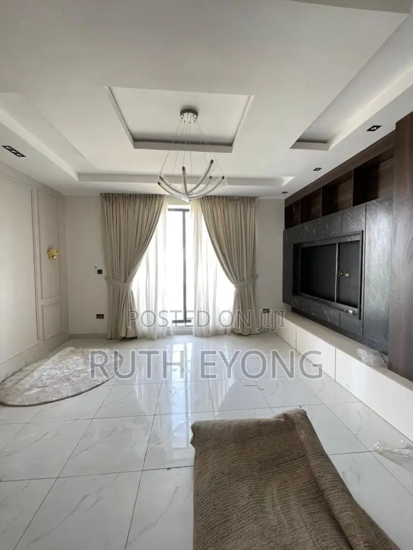 2bdrm Apartment in Ikate, By Spar Road for rent