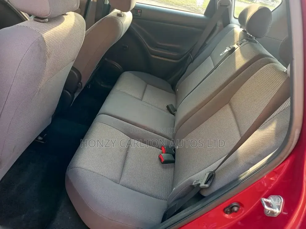 Pontiac Vibe AWD 2006 Red