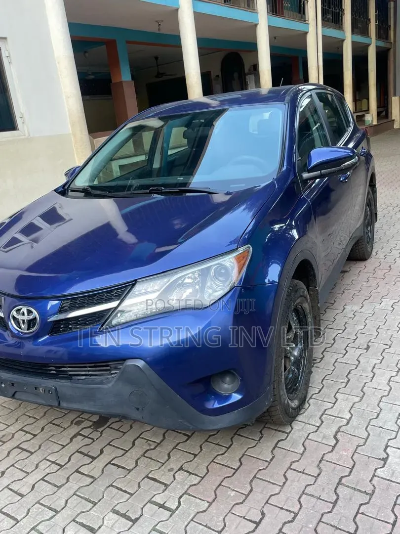 Toyota RAV4 LE 4dr SUV (2.5L 4cyl 6A) 2014 Blue