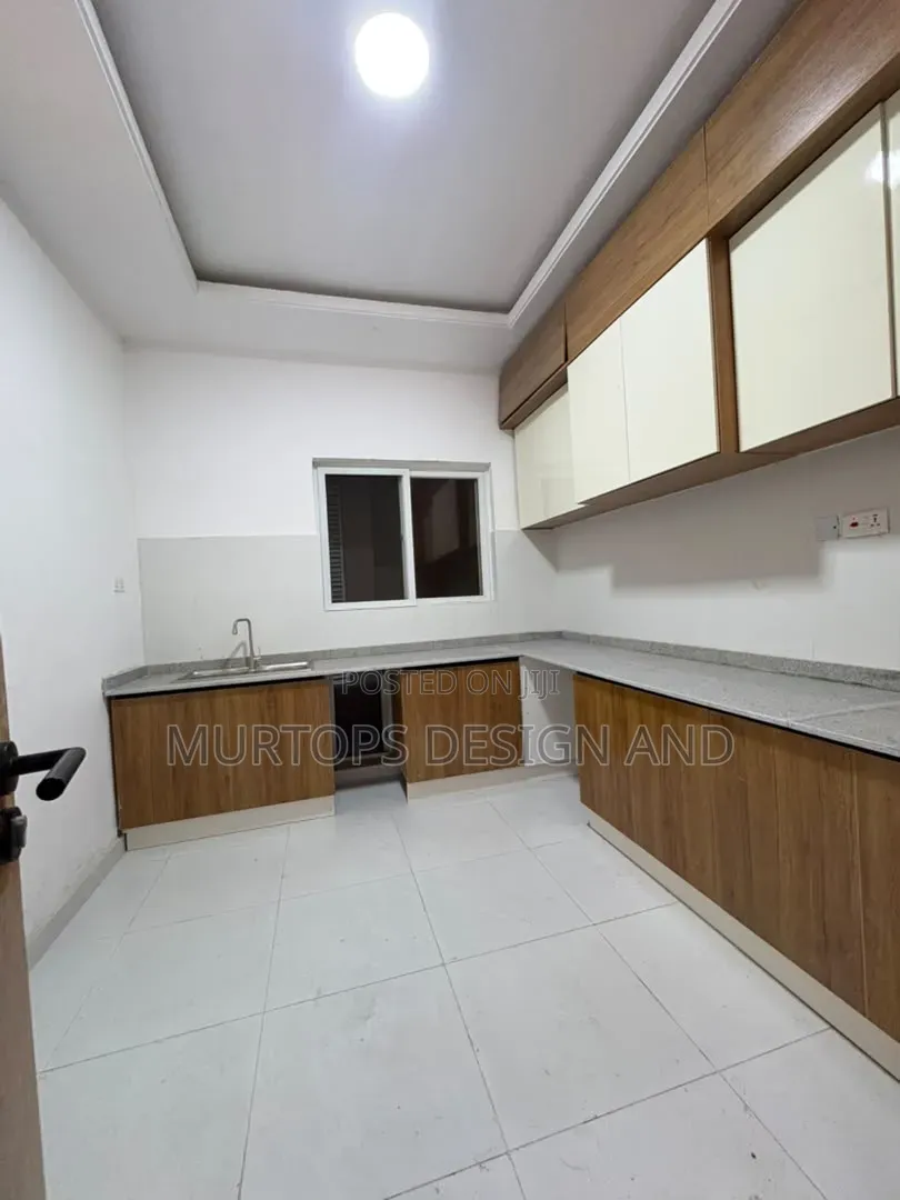3bdrm Apartment in Lekki Phase 1 for rent