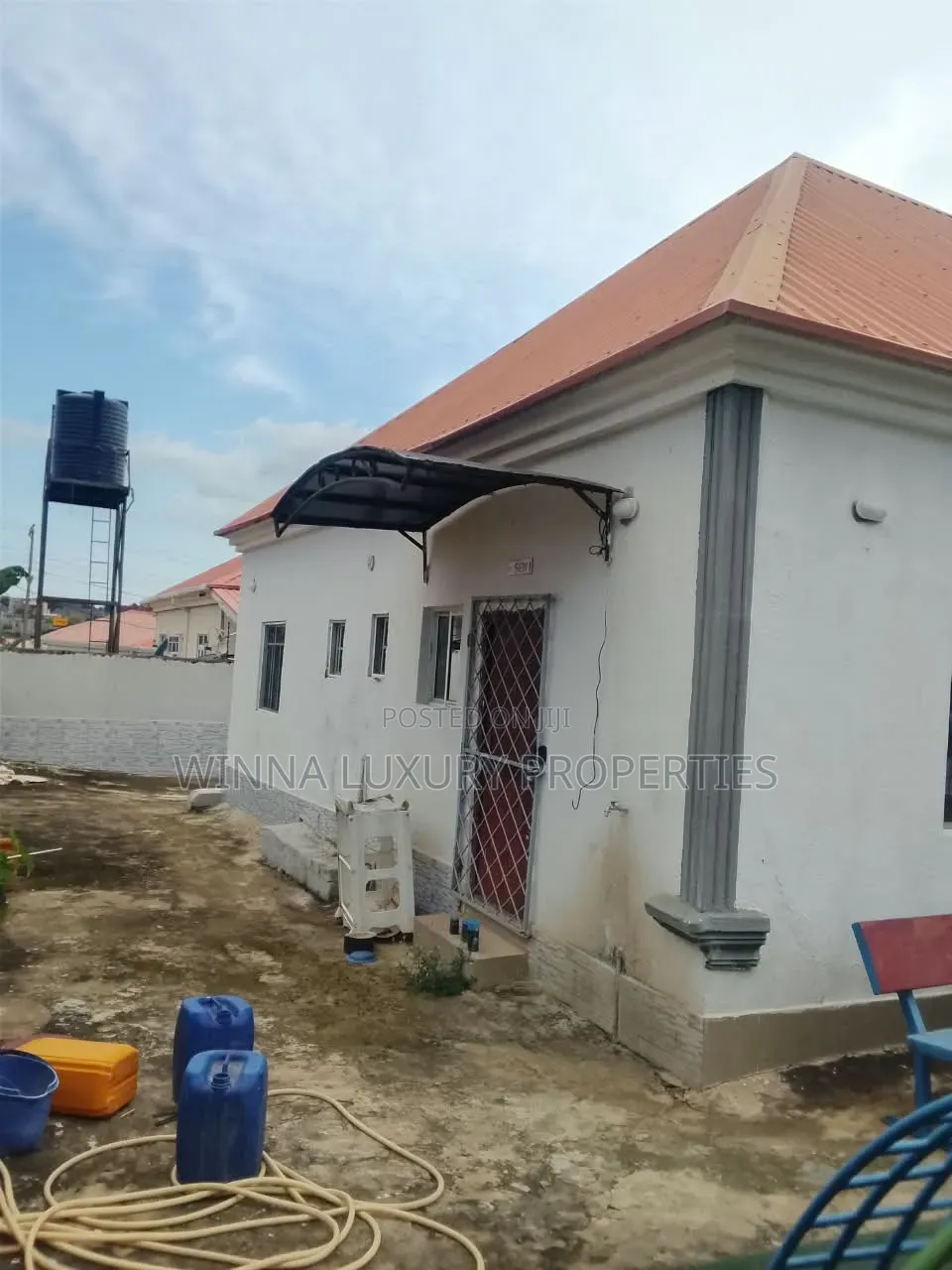 3bdrm Bungalow in Von Axis, Lugbe District for sale