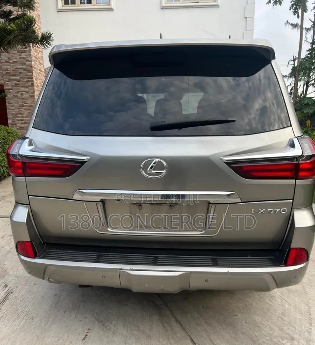 Lexus LX 570 AWD 2018