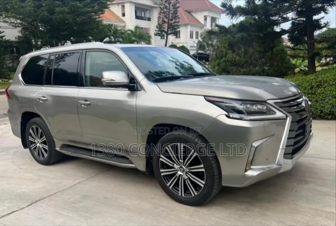 Lexus LX 570 AWD 2018