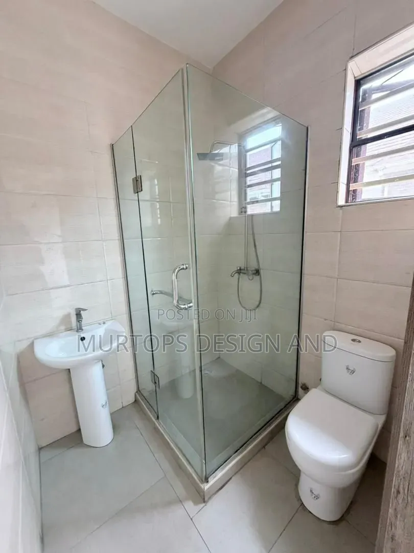 Studio Apartment in Dpk, Lekki Phase 2 for rent