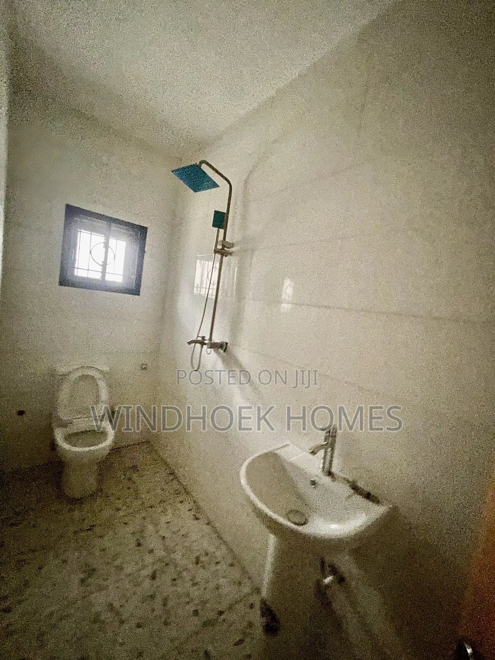 5bdrm House in Galadimawa for sale