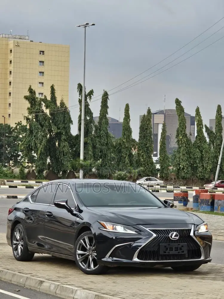 Lexus ES 2021 Black