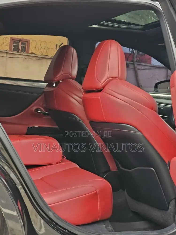 Lexus ES 2021 Black