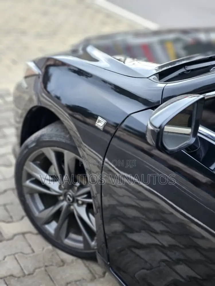 Lexus ES 2021 Black