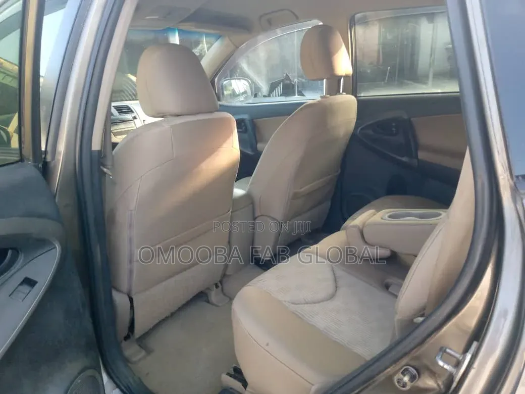 Toyota RAV4 2009