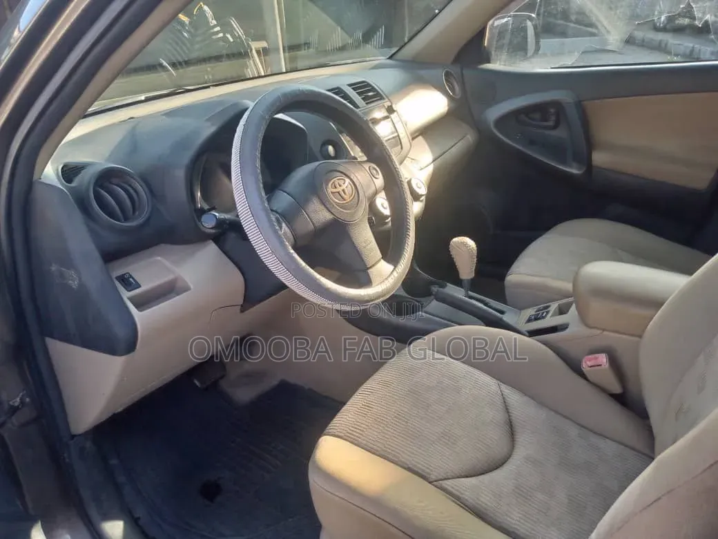 Toyota RAV4 2009