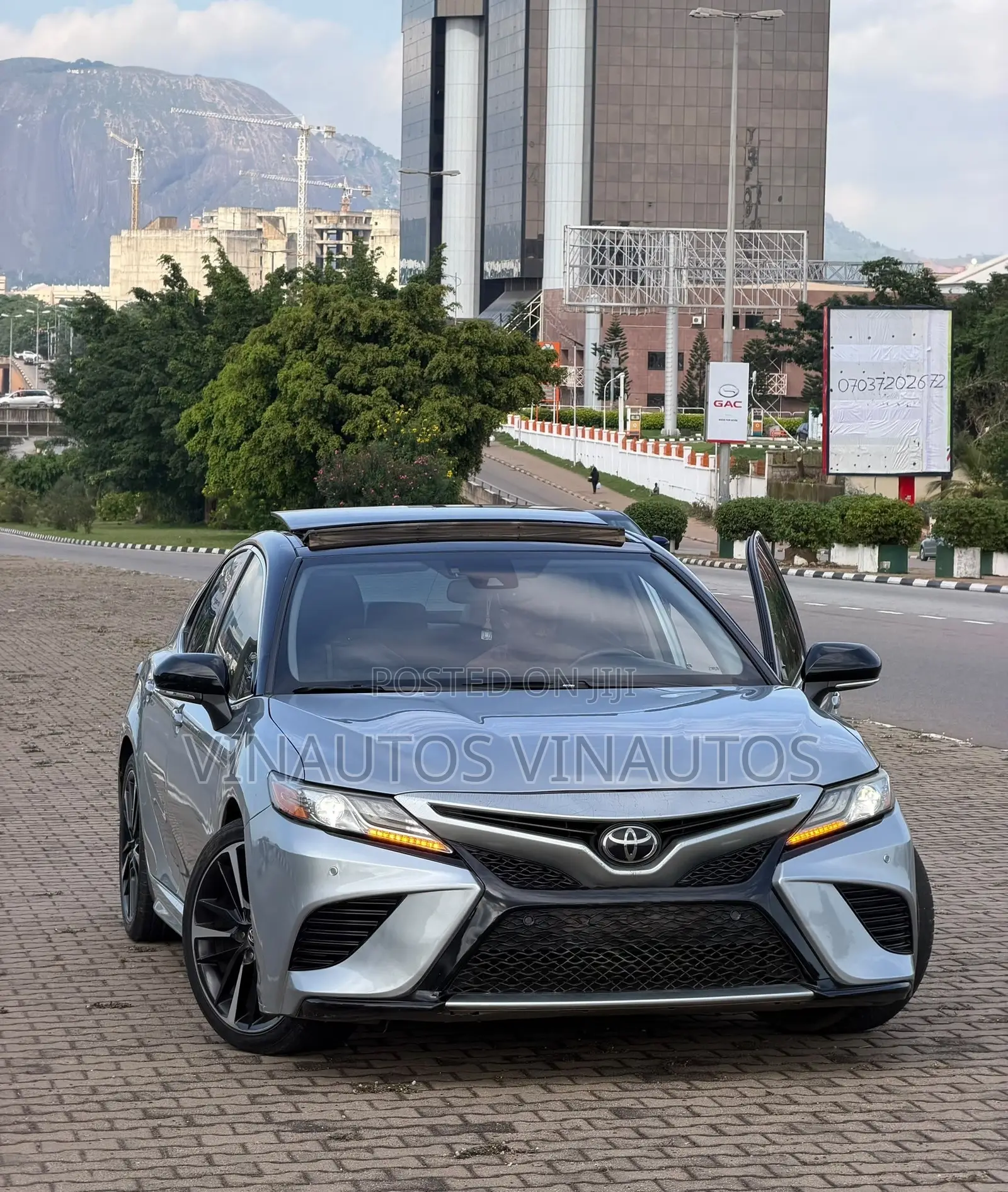 Toyota Camry 2018 Gray
