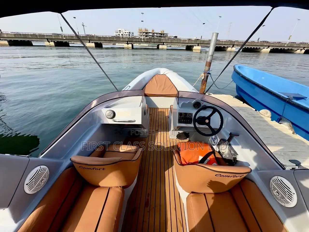 Comfort Boat Available for Booking