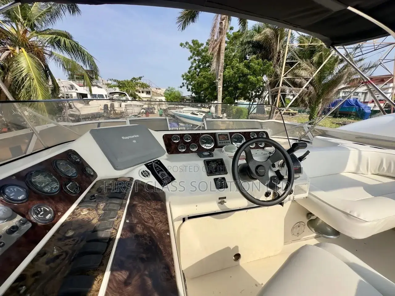 SEARAY 440 Available for Booking