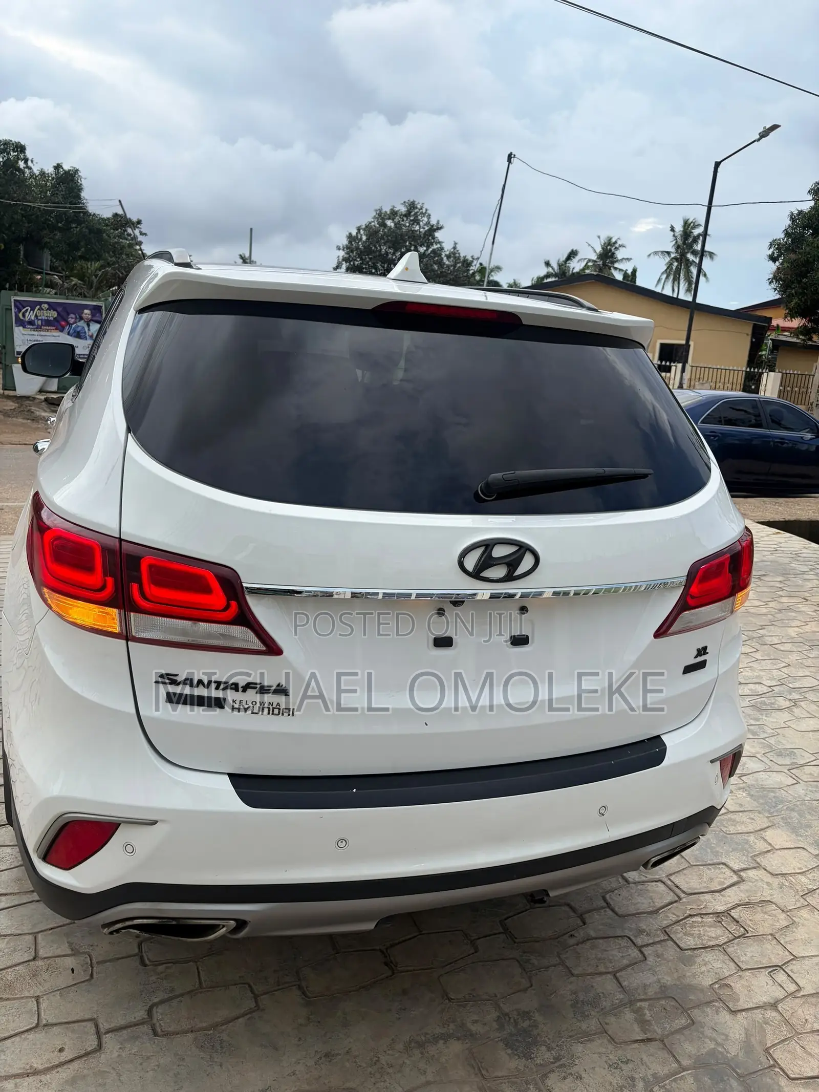 Hyundai Santa Fe Limited Ultimate FWD 2017 White