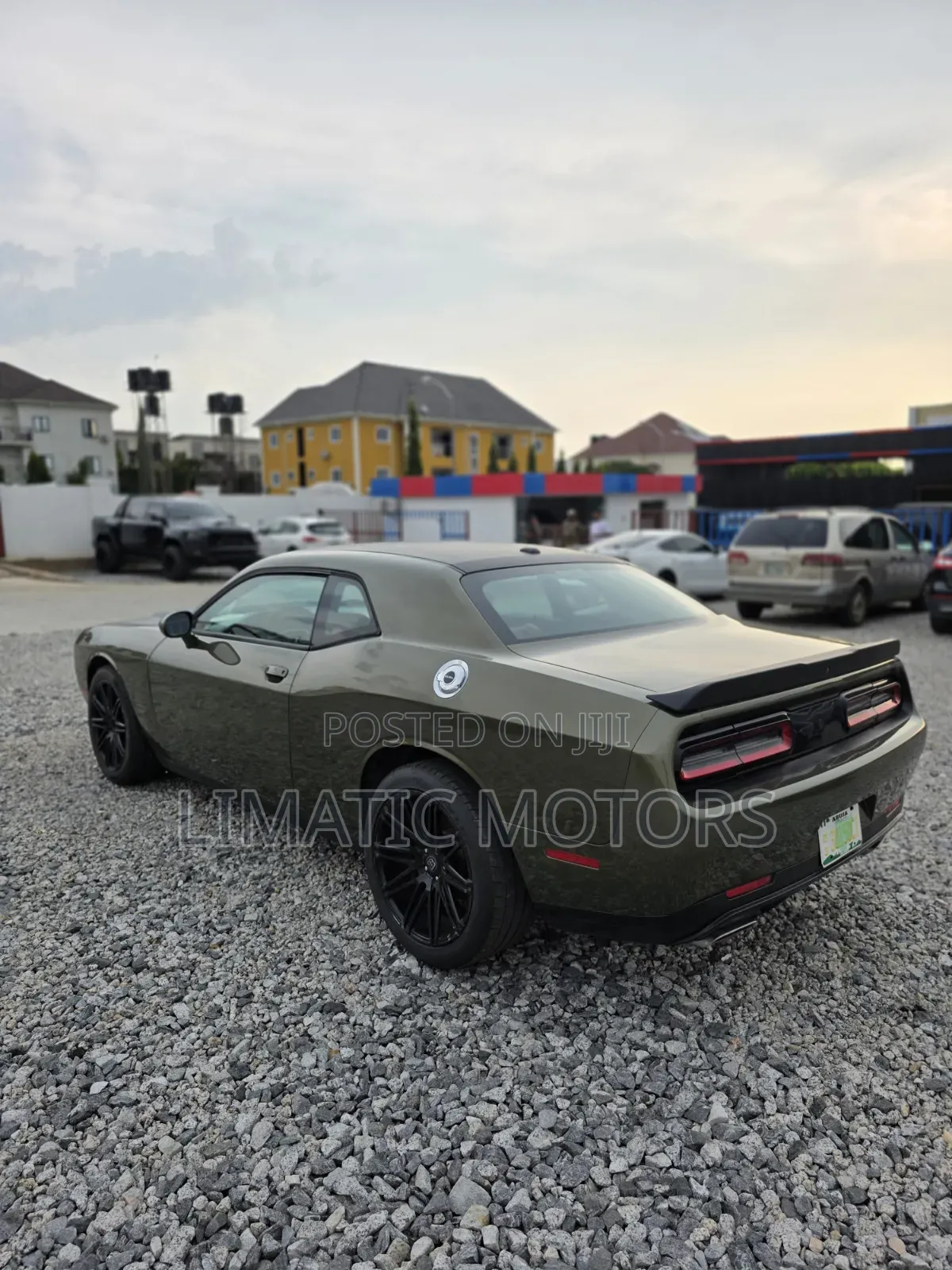 Dodge Challenger SXT RWD 2018 Green