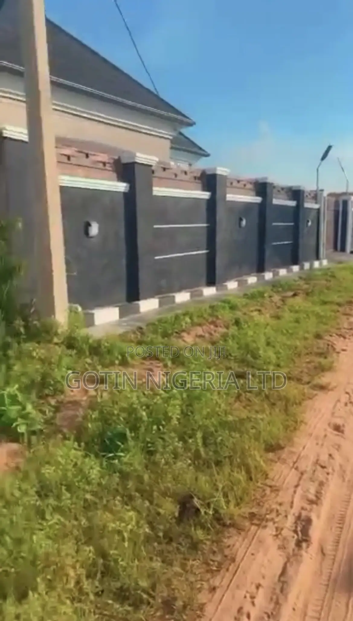 Distress Sale: 50ft X 100ft Land at Ogheghe, Sapele Road